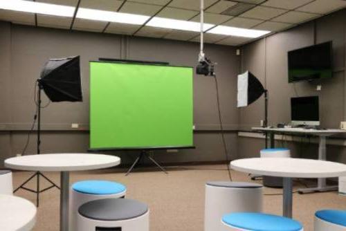 Communications Clinic with Green Screen